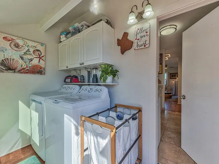 780 Sonoma Ave — Photo 10
