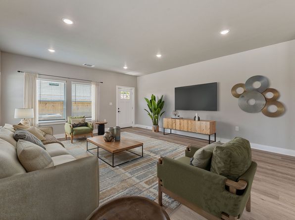 1541 Sophia Ave