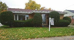 1st image of 10825 Robinhood St