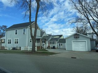 407 College Ave, Holland, MI 49423
