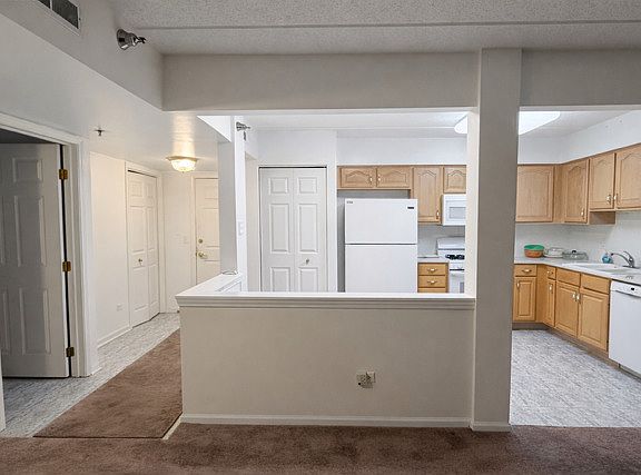 3rd image of 7081 W Touhy Ave APT 410