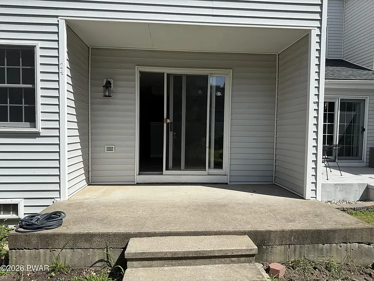 4024 Rivercrest Ct — Photo 16