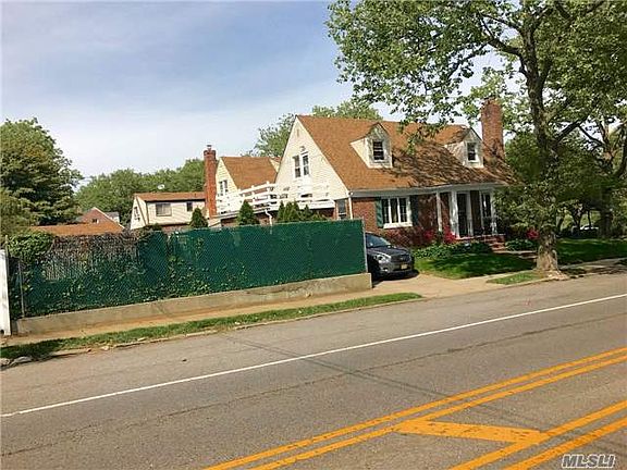 3rd image of 1141-24 231st St