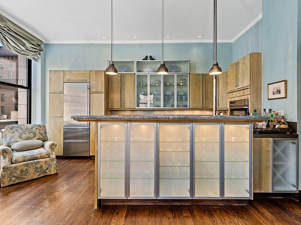 1st image of 61 Irving Pl APT 4C
