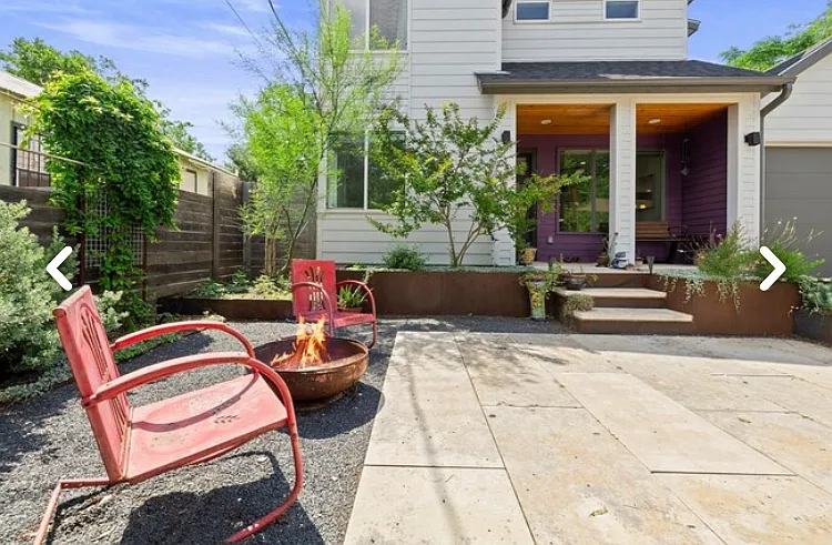 2413 E 9th St #1 — Photo 2