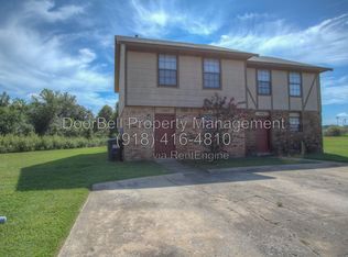 14403 S 302nd East Ave APT B, Coweta, OK 74429