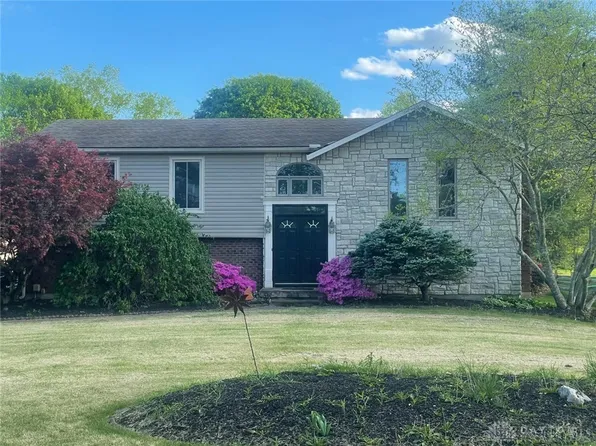9247 Baughman Rd, Harrison, OH 45030