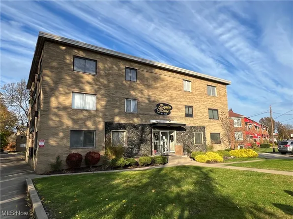 20312 Lorain Rd APT 105, Fairview Park, OH 44126