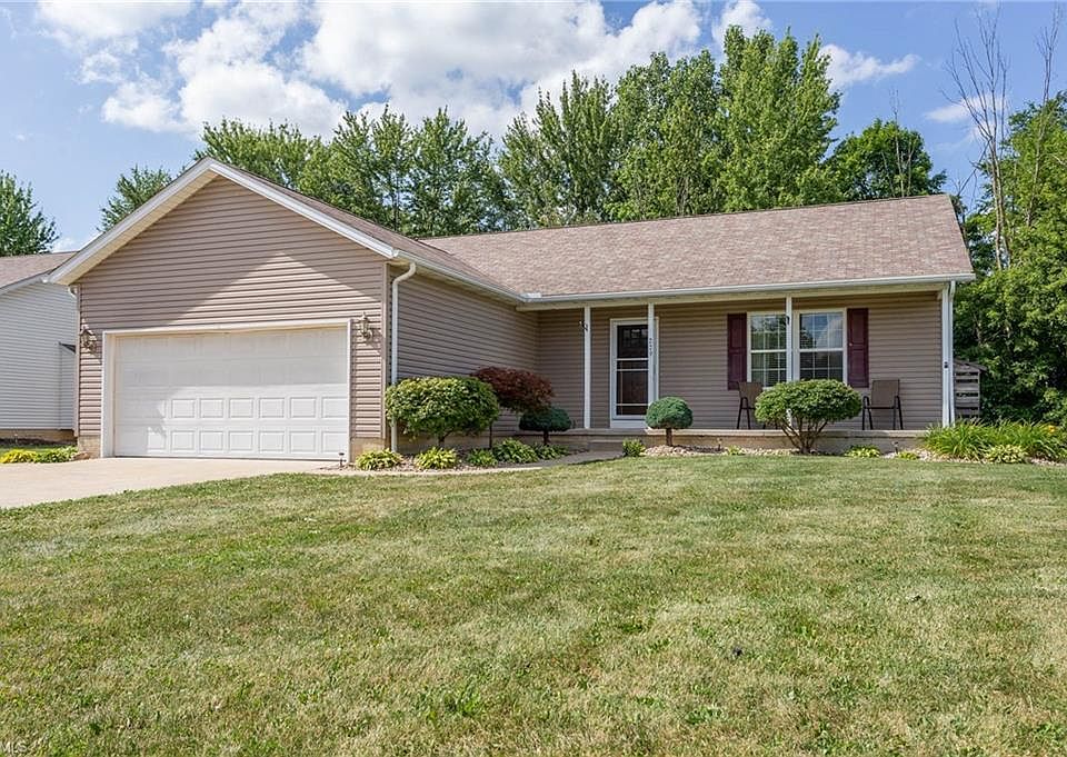 1st image of 279 Woodland Ct
