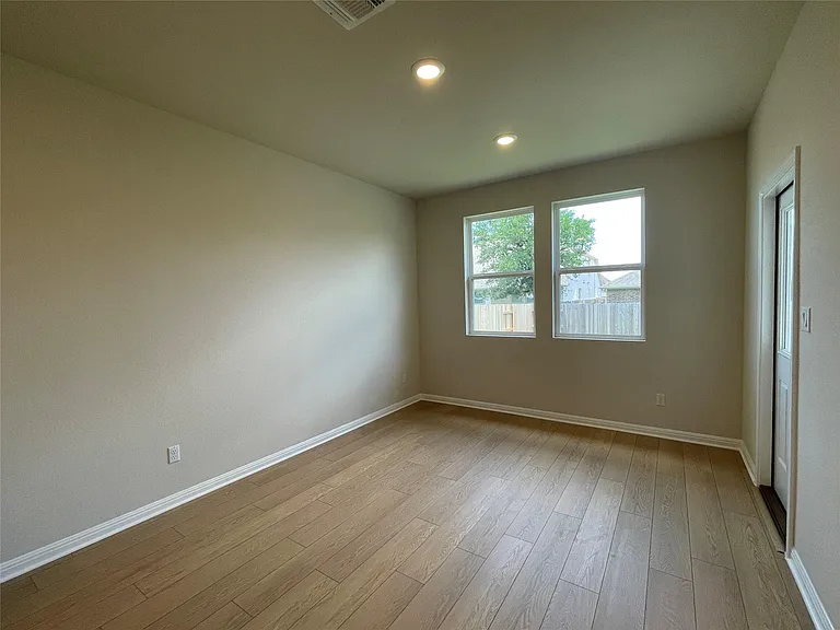 270 Grand Teton Dr — Photo 8