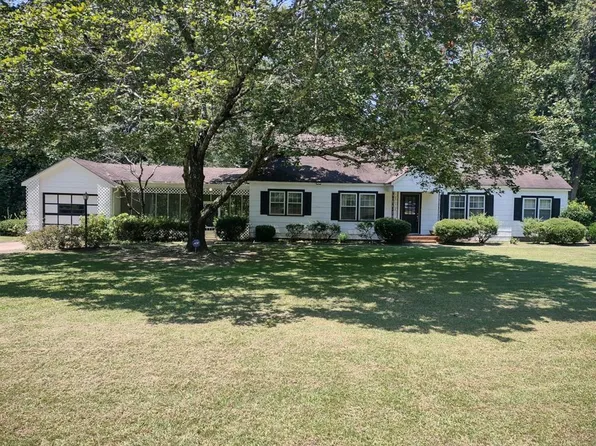 307 Oliver St, Buena Vista, GA 31803