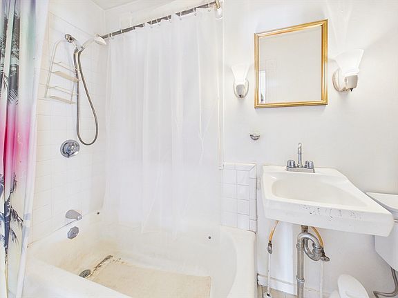 5th image of 74 Revere St
