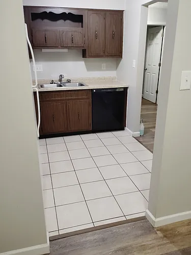 320 Fremont Ave #4 Photo 1