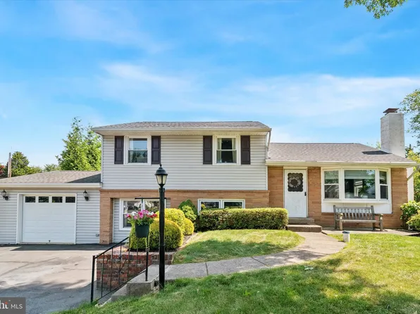 24 Arbor Ln, Feasterville, PA 19053