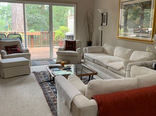 1015 Oak Mesa Dr, Santa Rosa, CA 95409