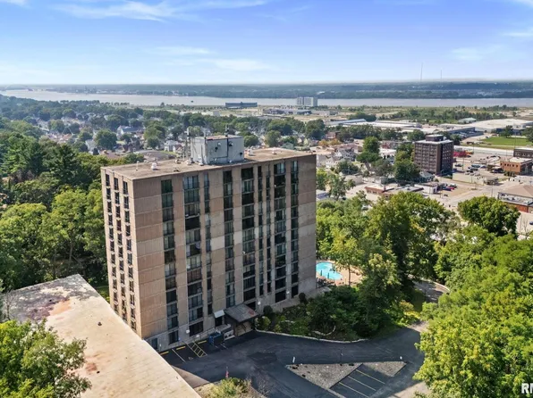 1800 7th St Unit 6C, East Moline, IL 61244