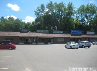 696 County Road B W, Saint Paul, MN 55113