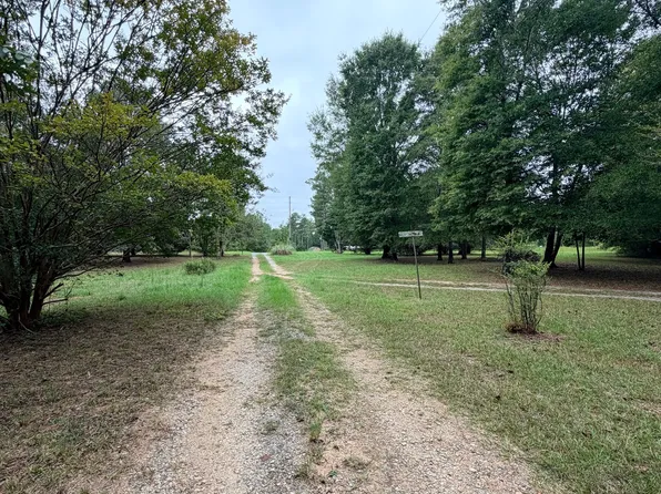 664 Unionville Rd, Barnesville, GA 30204