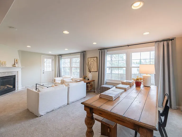 23213 Fairmount Blvd — Photo 29