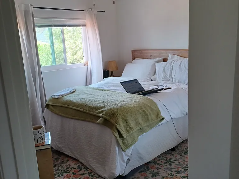 Image for info/size only. Similar unit.