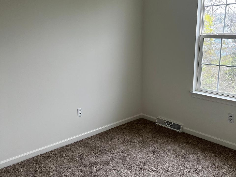 2nd image of 336 Cherry St #336