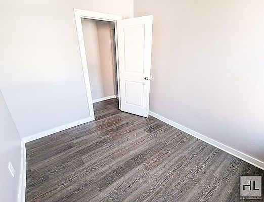 3rd image of 5203 5th Ave #3