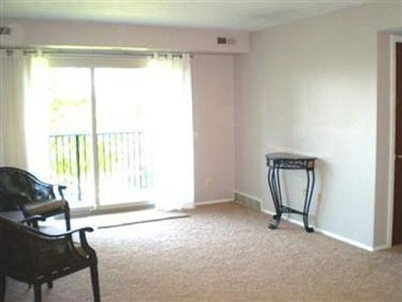 3rd image of 15555 Hilliard Rd APT 303