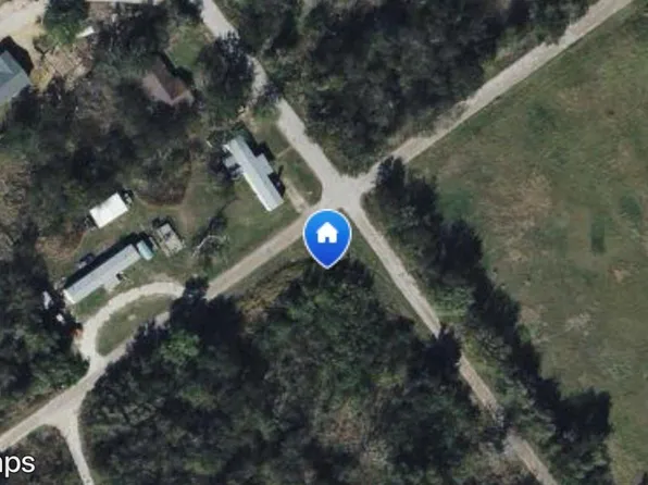 Mesquite St, Calvert, TX 77837