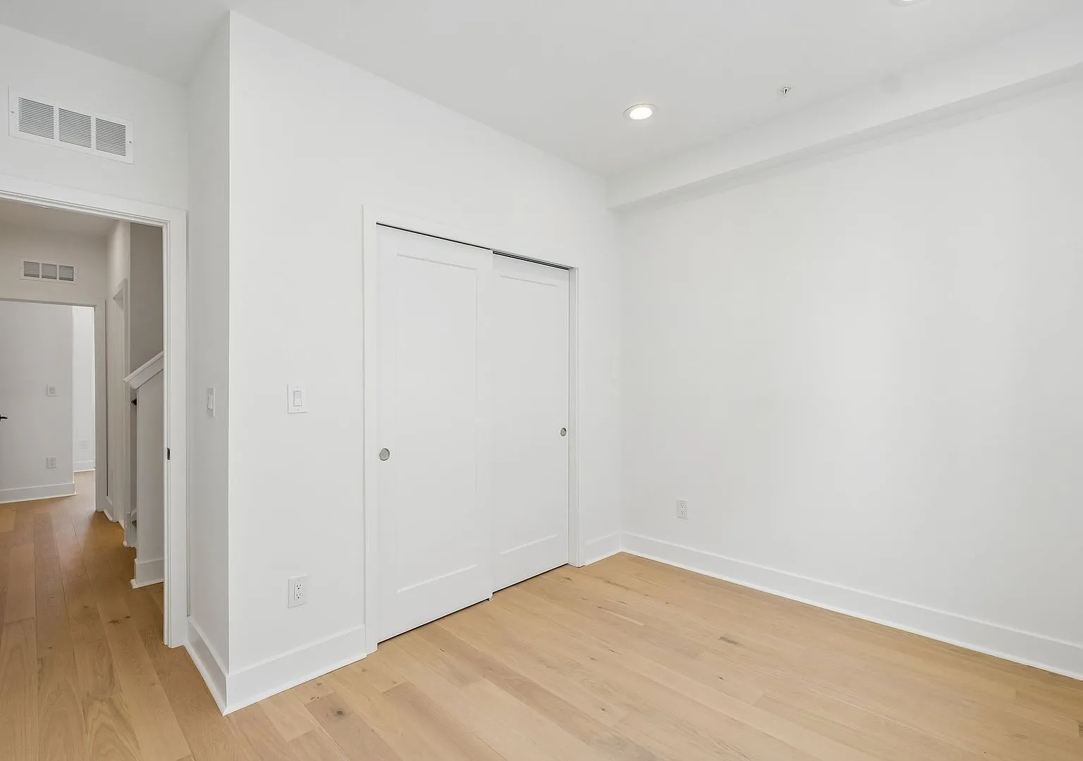 Luxury New Construction Townhome — Photo 4