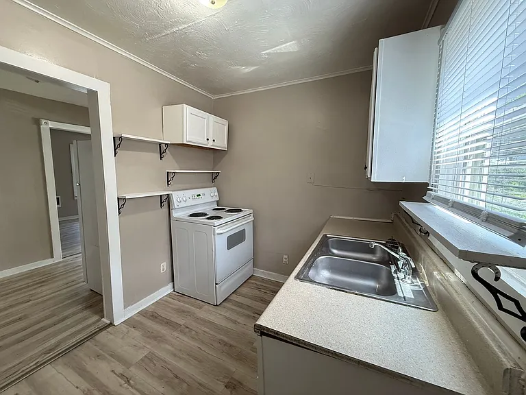 3569 Prospect St — Photo 9