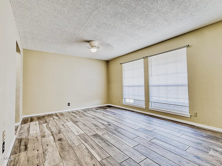 9981 Gschwind Ave — Photo 4