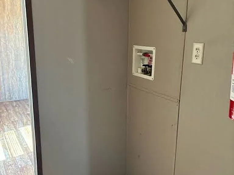 764 Wilson Dr — Photo 10