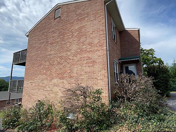 3rd image of 802 Kerner Ave #802