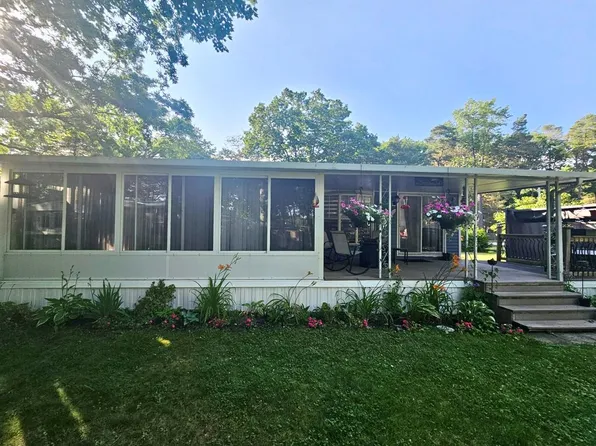 9951 Northville Cres #11, Lambton Shores, ON N0M 2N0