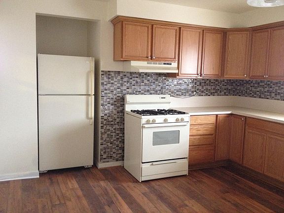 3rd image of 30714 Townley St