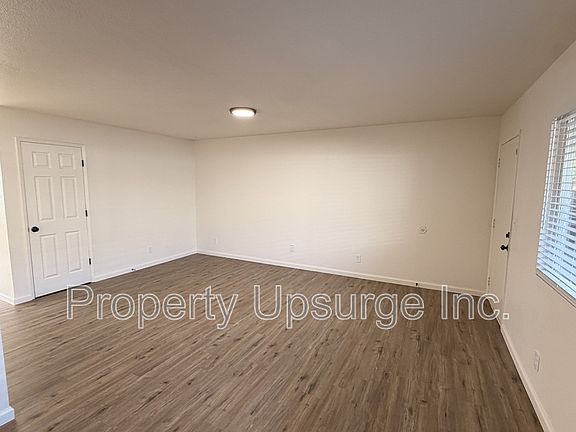 4th image of 2950 Lanning Ave #B