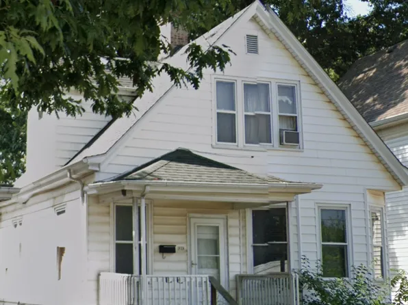 938 W Edwards St, Springfield, IL 62704