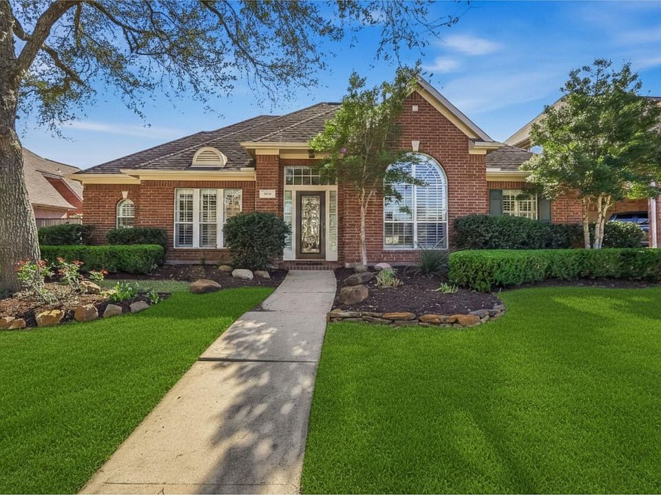 1st image of 1619 Forest Trace Dr