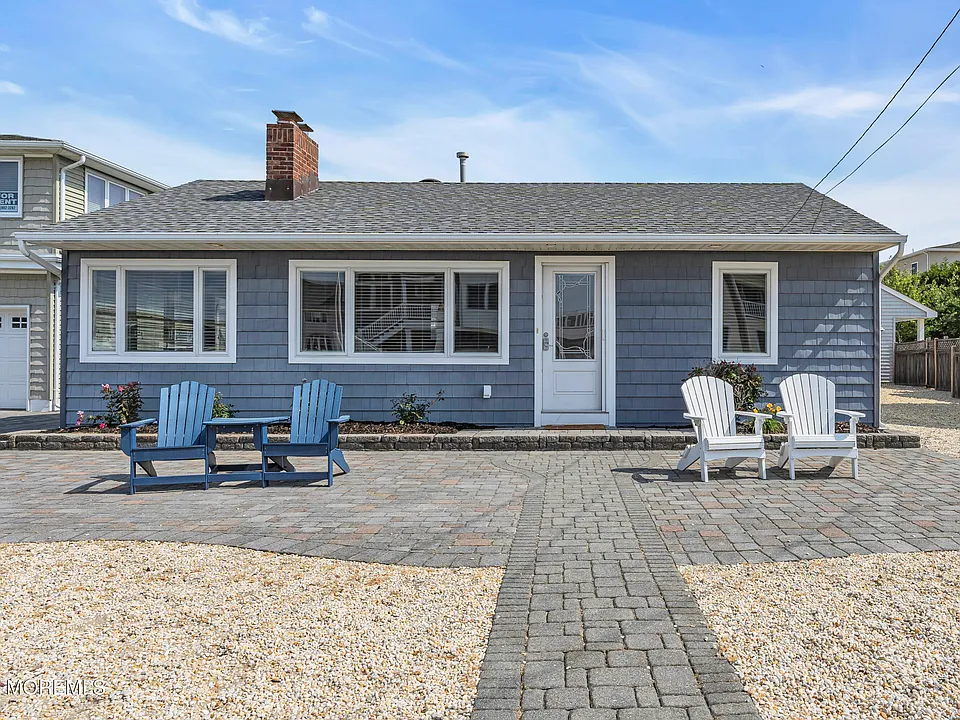 5 Dover Ave