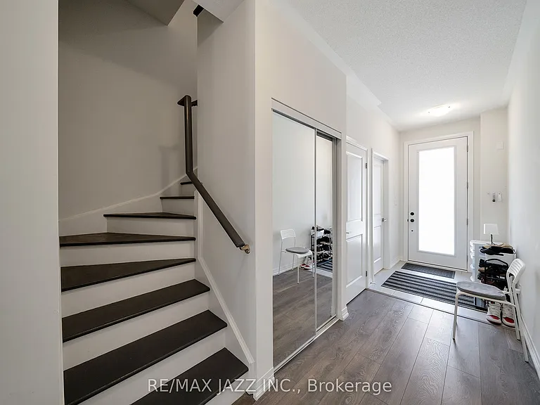 16 Klein Way — Photo 4