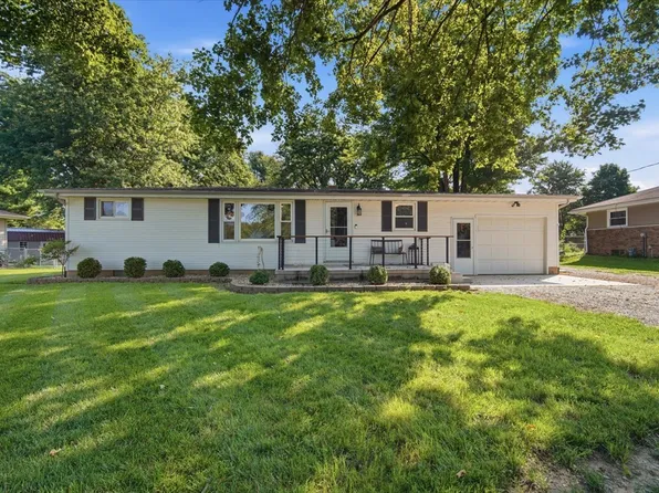 1524 Hickory Point Rd, Metamora, IL 61548