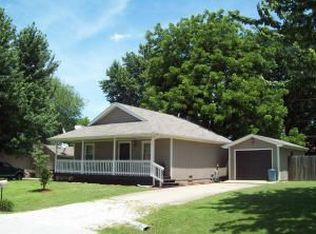 236 N Airwood Ave, Springfield, MO 65802