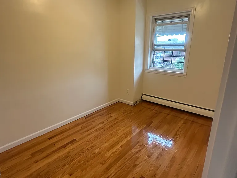 3740 Laconia Ave #2 — Photo 10
