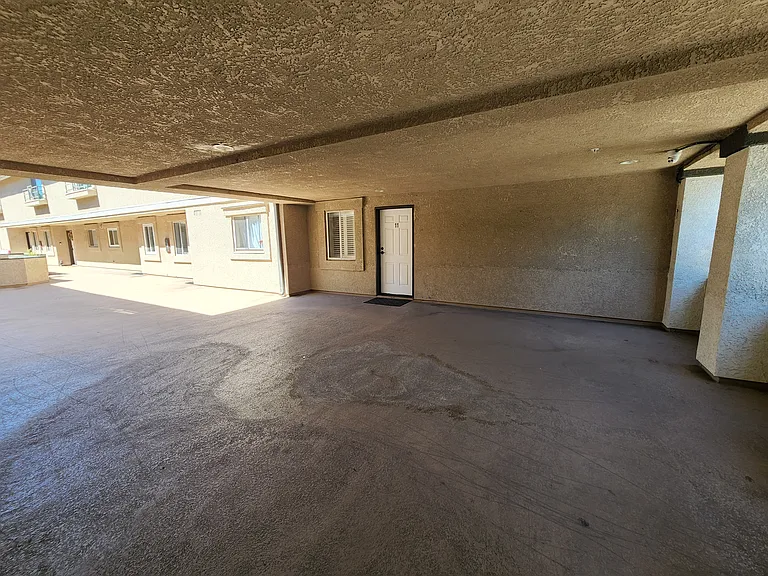 420 Riverdale Dr #11 — Photo 45