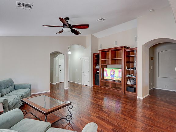5th image of 22463 N Dietz Dr