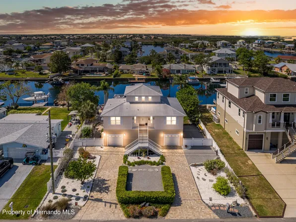 3352 Gulfview Dr, Hernando Beach, FL 34607