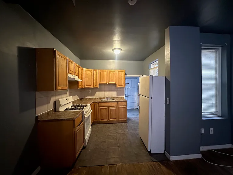 3248 N Philip St — Photo 6
