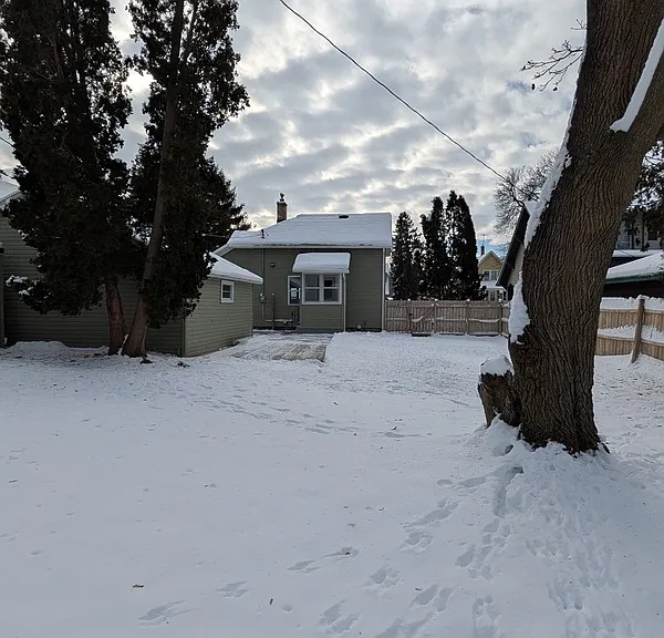 160 Guilford St — Photo 38