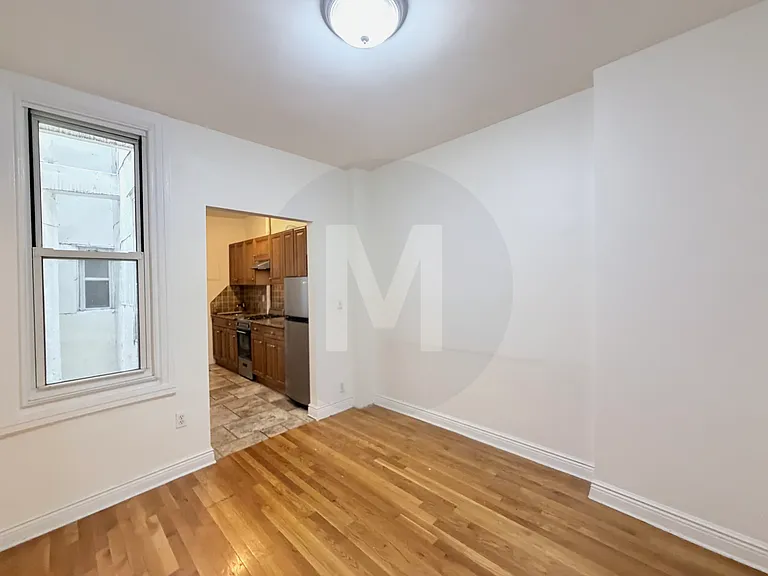 314 E 62nd St #3 — Photo 7