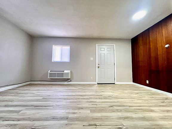 3rd image of 49 Kingery Ct APT 27